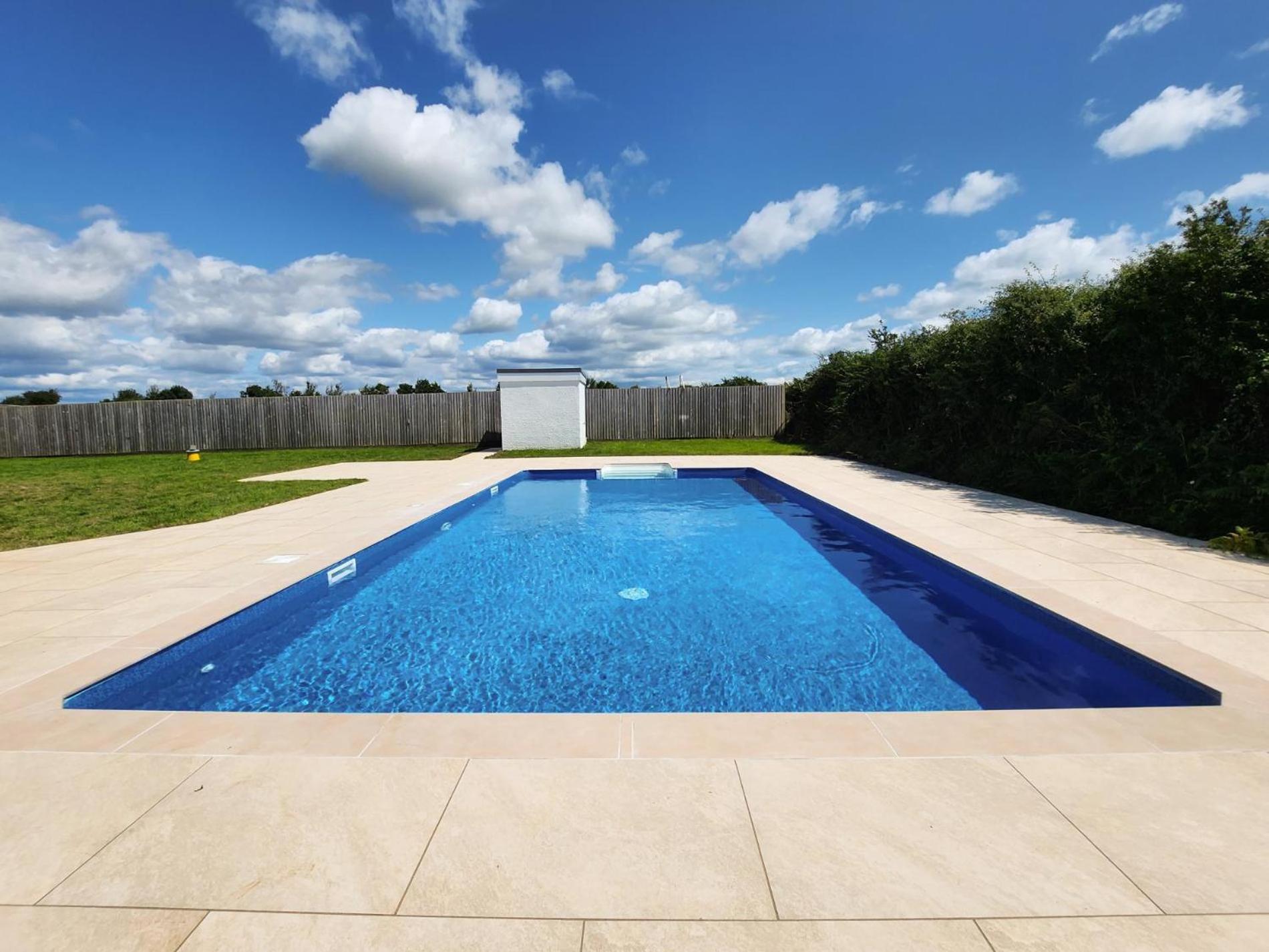 The Penthouse - 1 Bedroom Apartment - Ocean Breeze Port Eynon Exterior foto